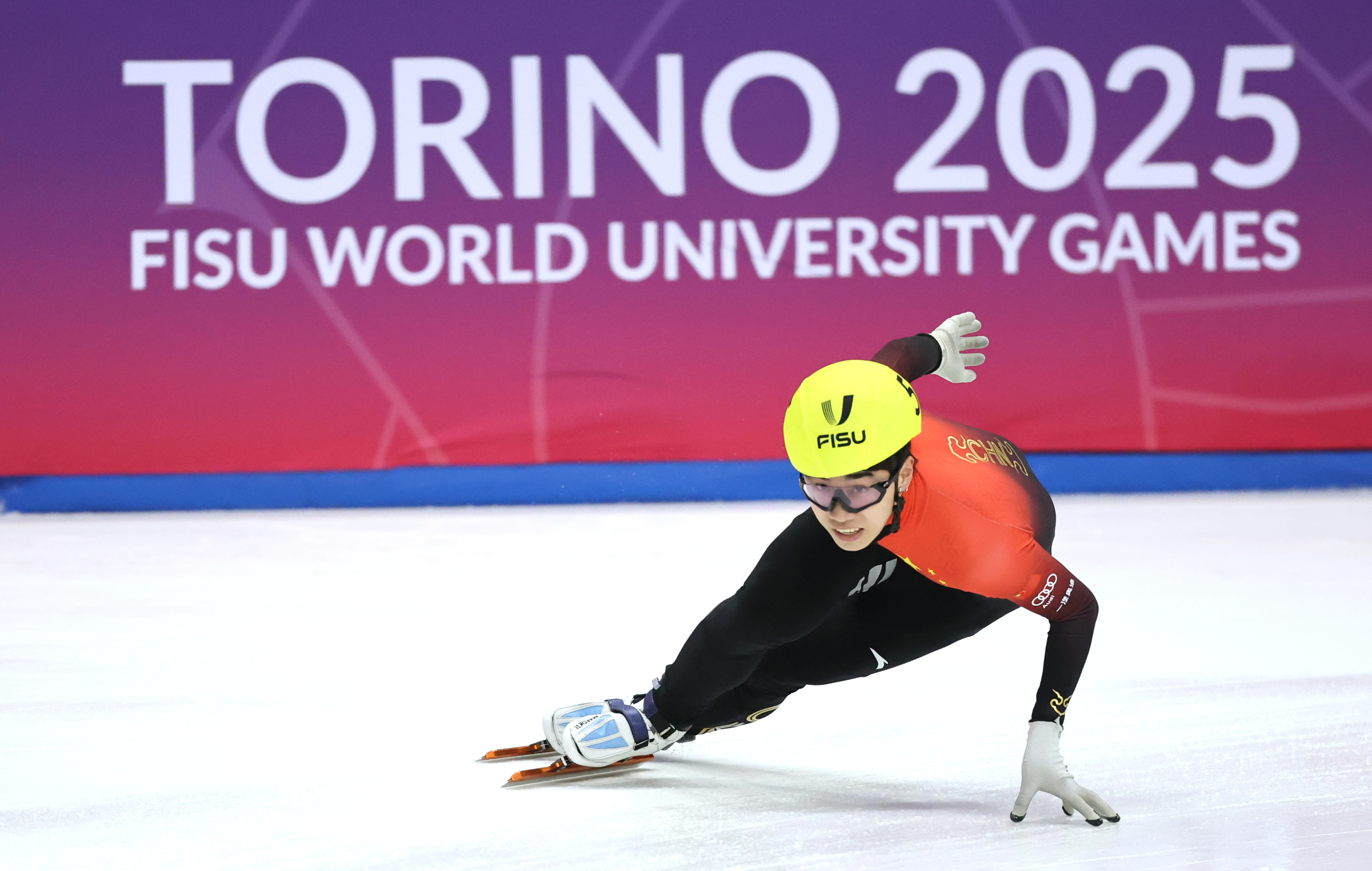 短道速滑比赛中国选手夺得冠军(短道速滑比赛中国选手夺得冠军是哪一年)