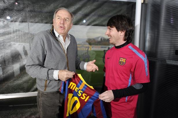 巴黎圣日耳曼主场出局，尤内弗洛伦蒂诺梅西里欧的简单介绍