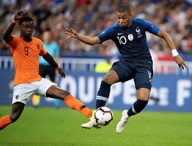 包含法国队在欧预赛中取得胜利，晋级战略有望的词条