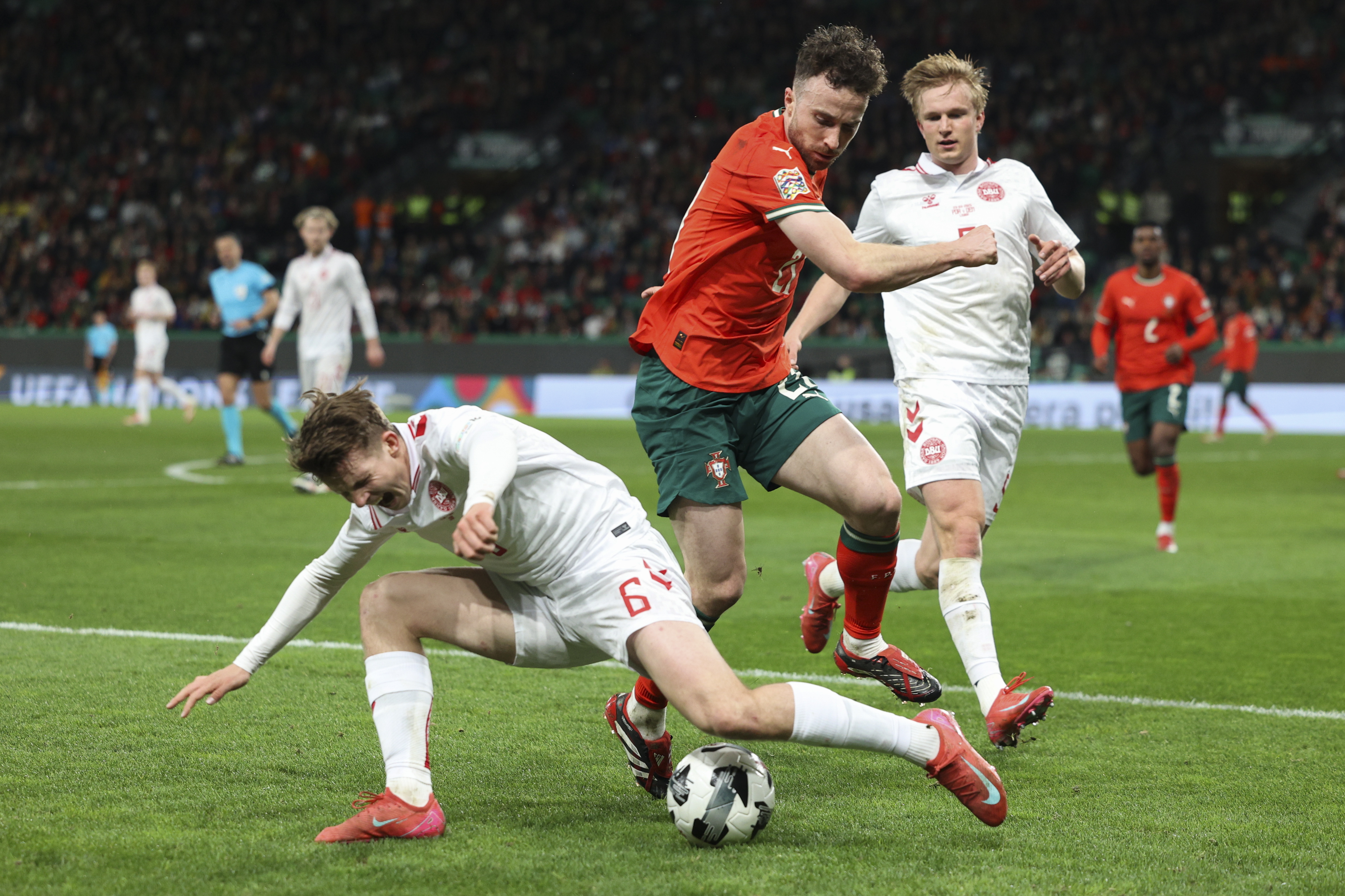 包含波兰vs.葡萄牙:谁能笑到最后的词条 包含波兰vs.葡萄牙:谁能笑到最后的词条