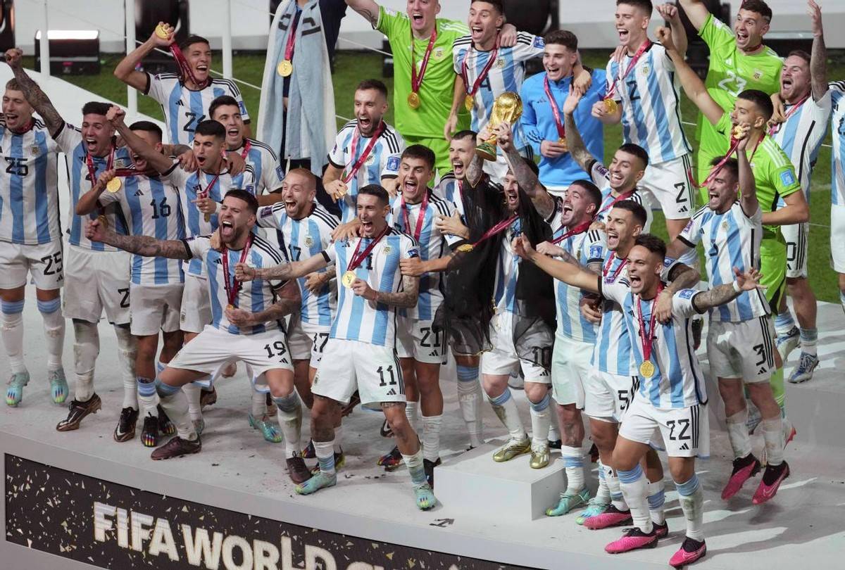 惊艳亮相！球队在国际比赛中展现绝佳表现