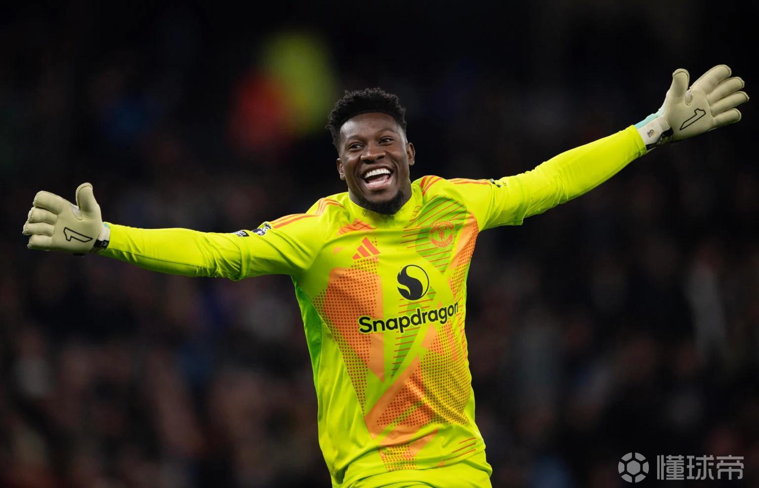 曼联门将出色守门,帮助球队取胜 曼联门将出色守门,帮助球队取胜