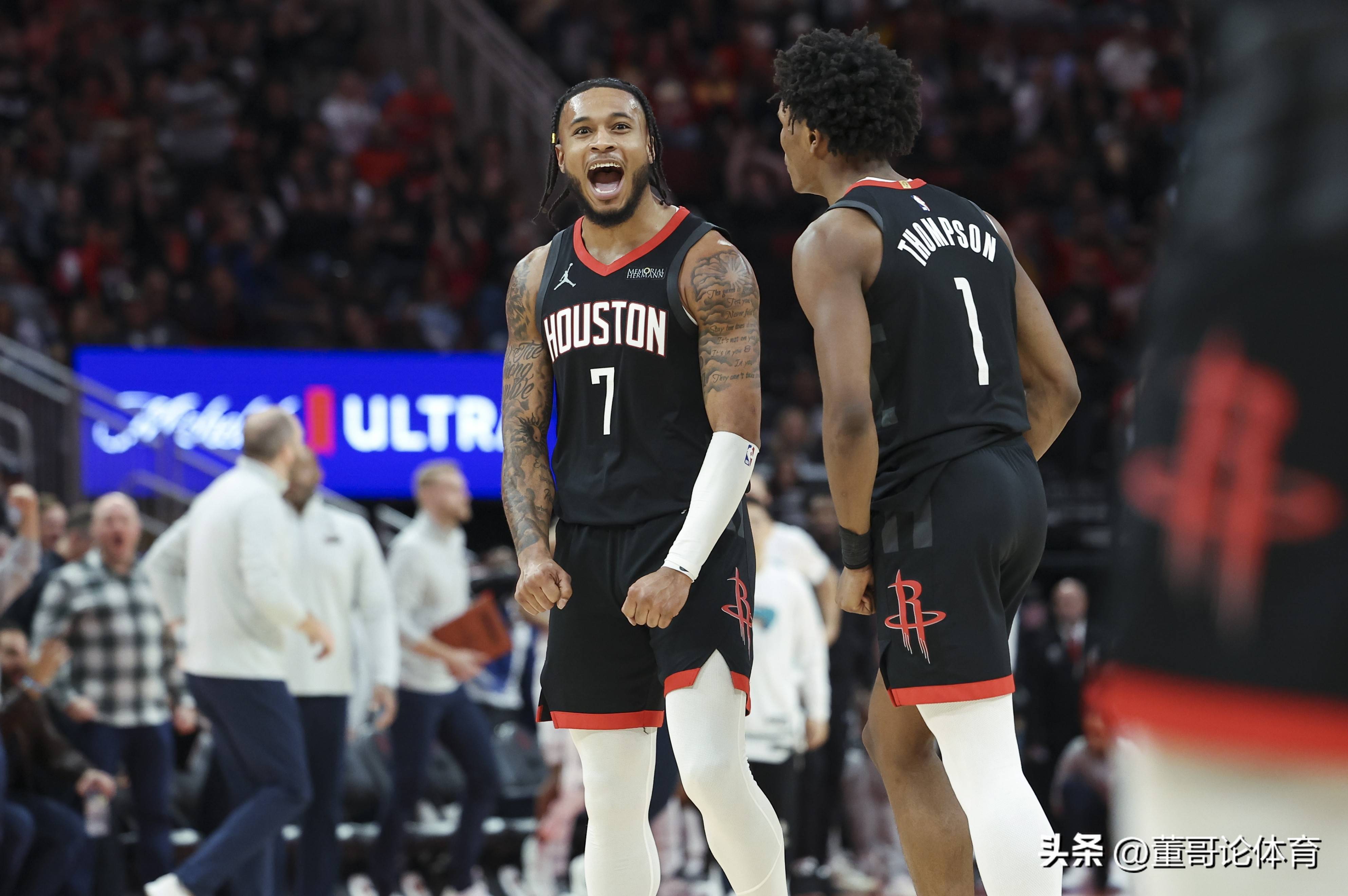 包含火箭队犯规遭处罚:球队内线犯规意识仍需强化,球队需加强队员配合的词条 包含火箭队犯规遭处罚:球队内线犯规意识仍需强化,球队需加强队员配合的词条