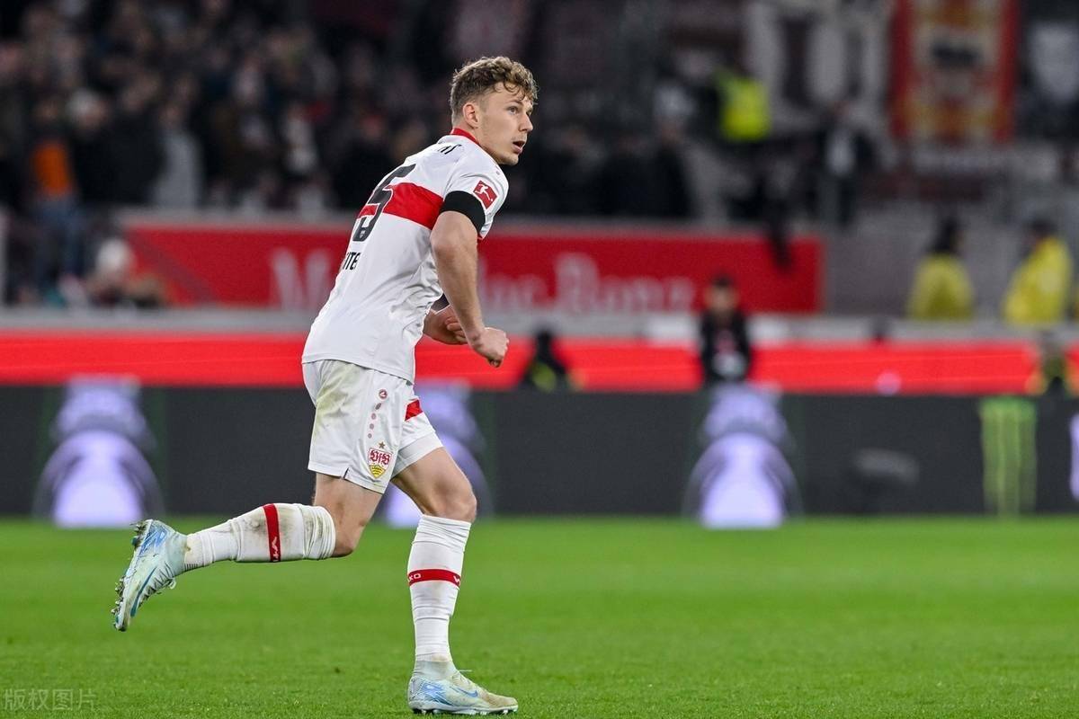 斯图加特陷入三连败，降级形势堪忧的简单介绍